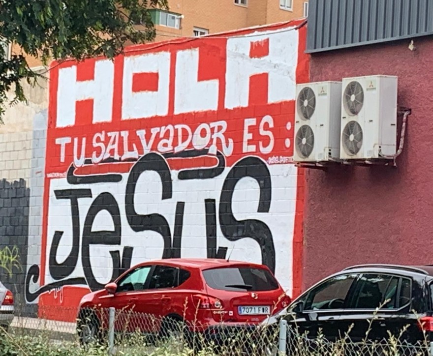 - DOLAR ONE BIG ONE GRANDE ALICANTE STREET ART HOLA TU SALVADOR ES JESUS 2