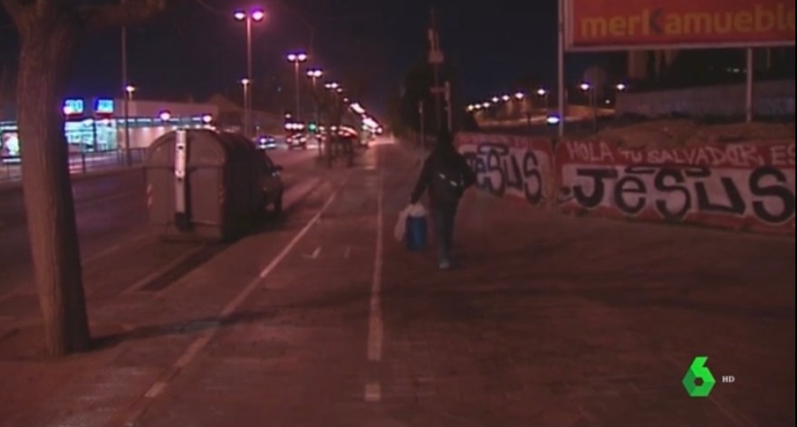 DOLAR ONE EN INFORMATIVOS LA SEXTA GRAFFITI ALICANTE HOLA TU SALVADOR ES JESUS GOSPEL GRAFFITI CREW ALICANTE SPAIN GRAFF STREET ART